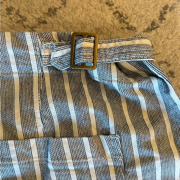 Pilcro Foxglove Mid-Rise Flare Pants - Picture 8 of 8